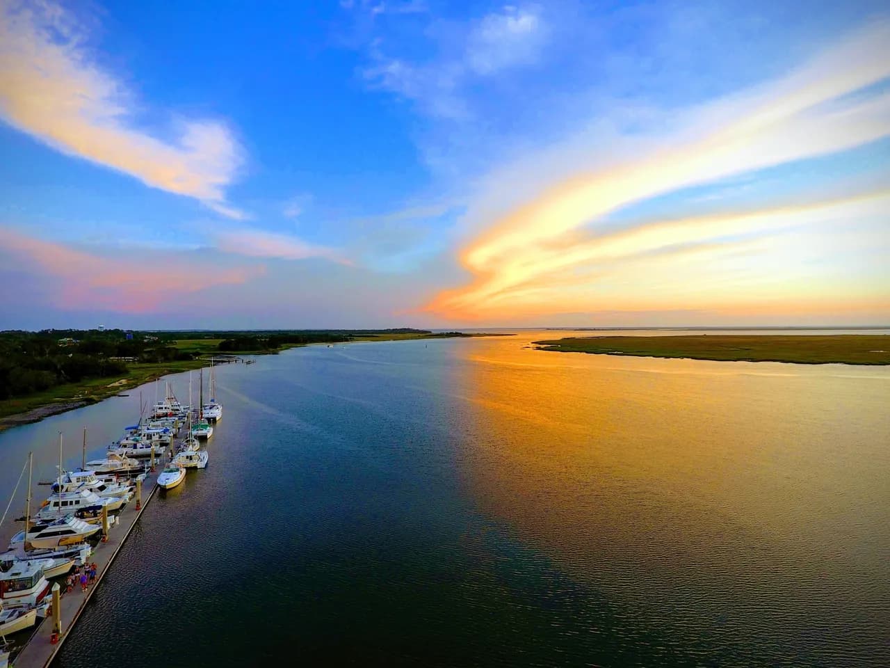 Great Loop - Stunning sunset over marina