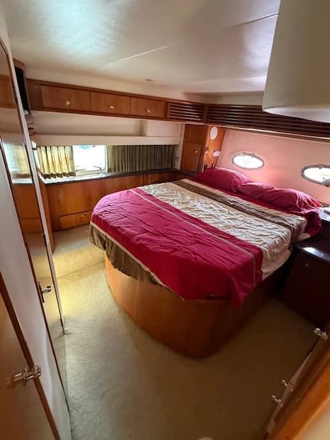 2001 Carver 396 Aft Cabin- photo 9