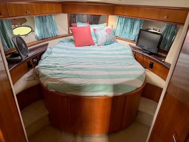 2001 Carver 396 Aft Cabin - Photo 6