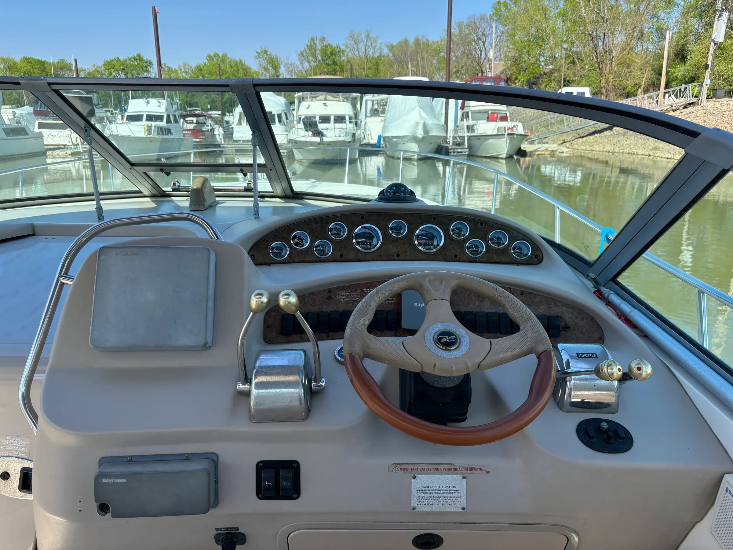 2001 Sea Ray Sundancer - Photo 15