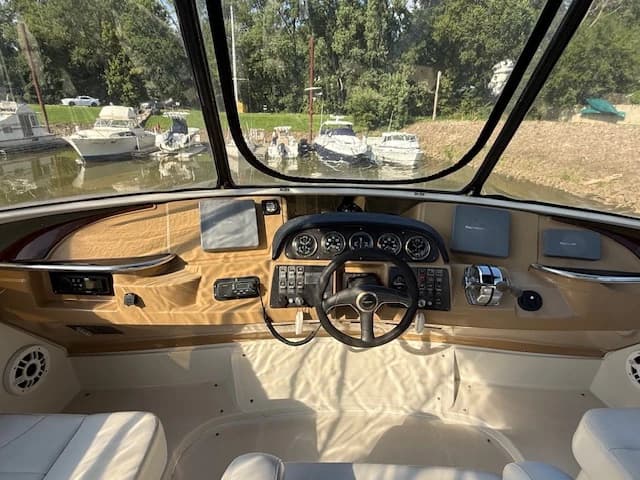 2001 Carver 396 Aft Cabin - Photo 3