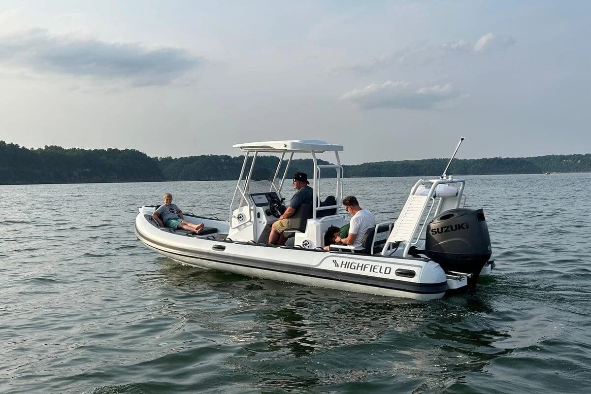 Essential Boat Maintenance Tips for Spring